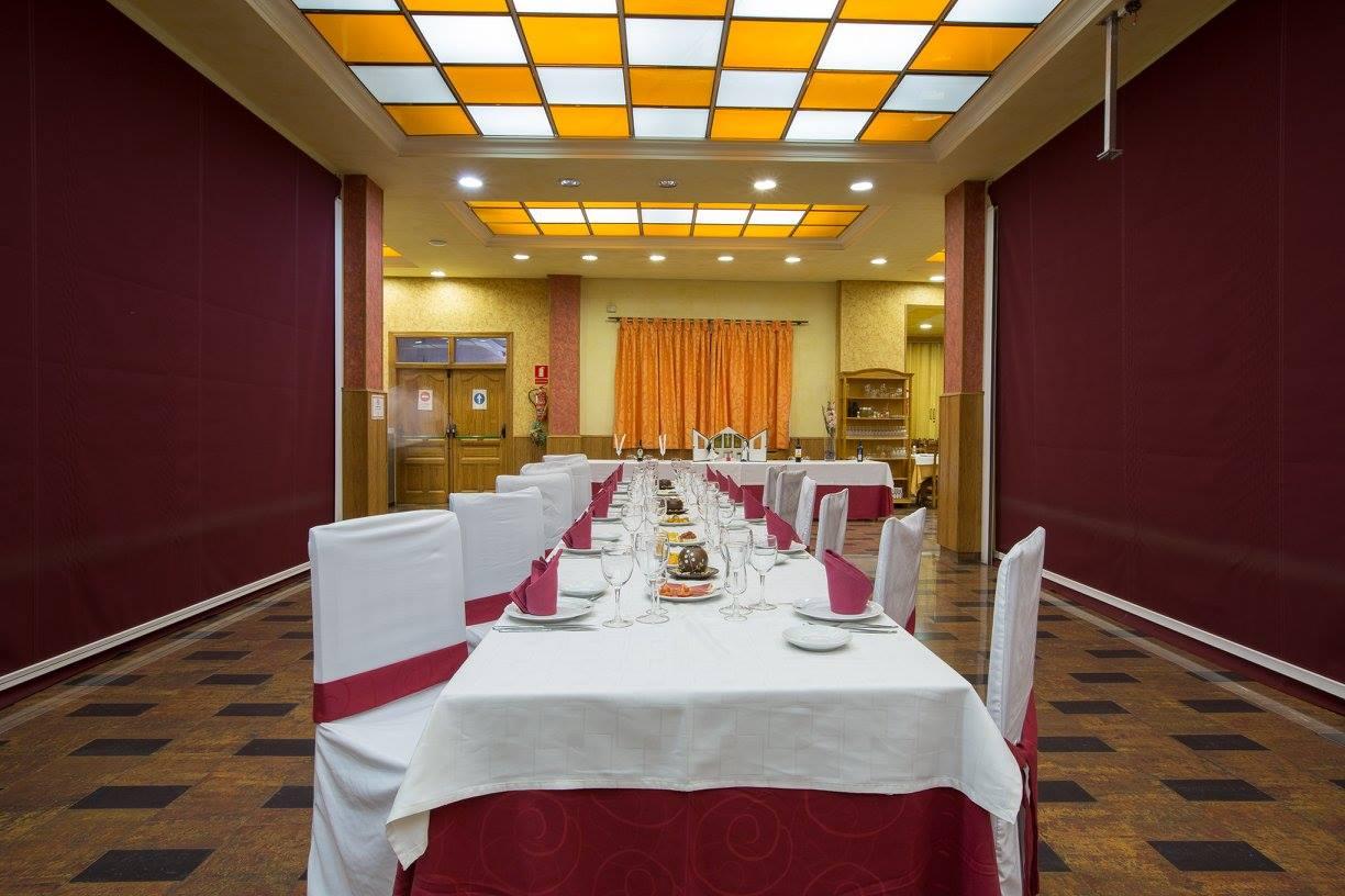 Hotel Los Chiles Villanueva Del Arzobispo Ngoại thất bức ảnh