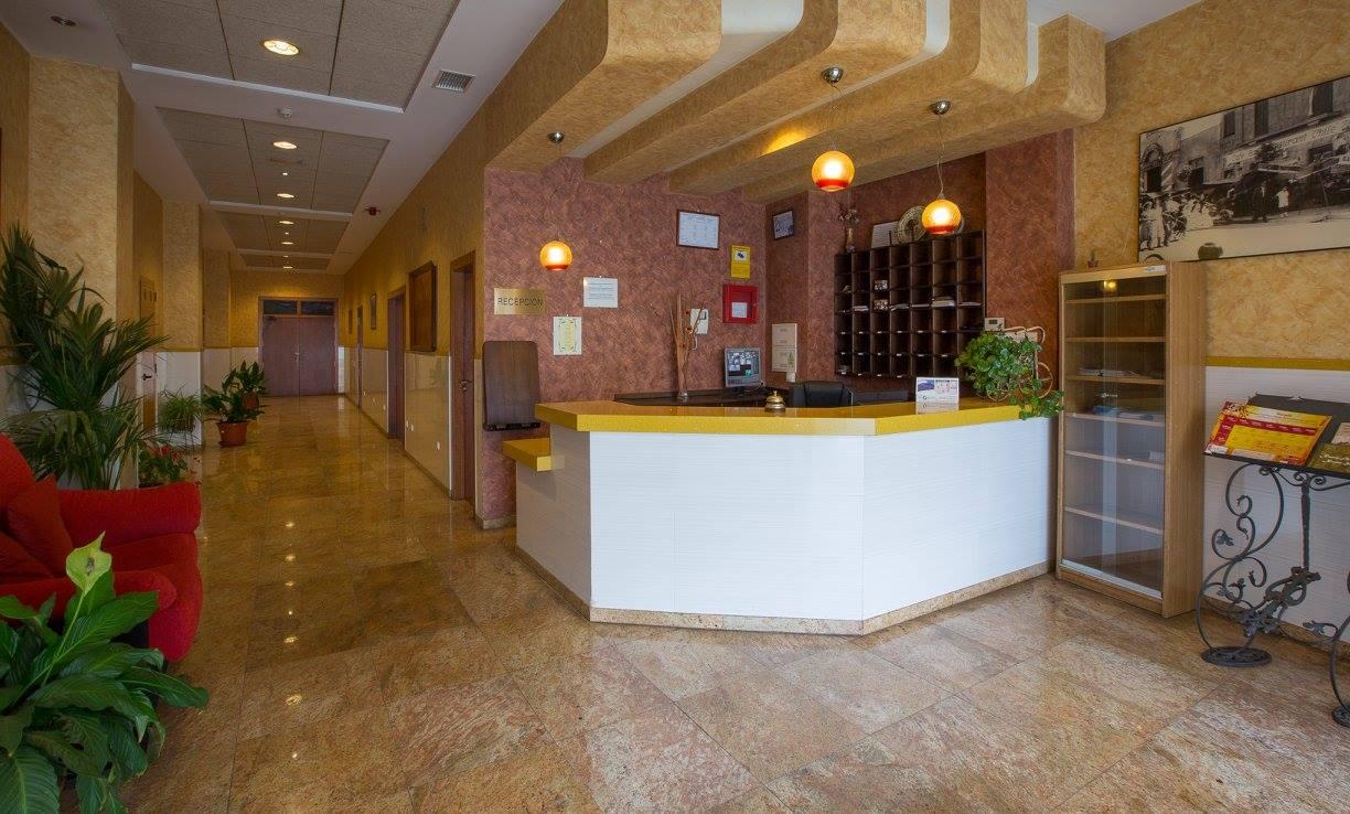 Hotel Los Chiles Villanueva Del Arzobispo Ngoại thất bức ảnh