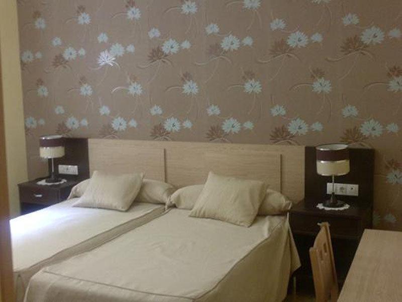 Hotel Los Chiles Villanueva Del Arzobispo Phòng bức ảnh