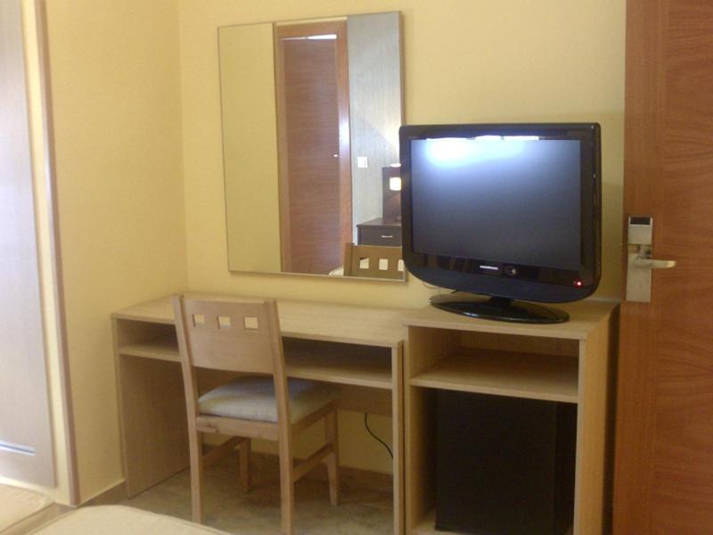 Hotel Los Chiles Villanueva Del Arzobispo Phòng bức ảnh